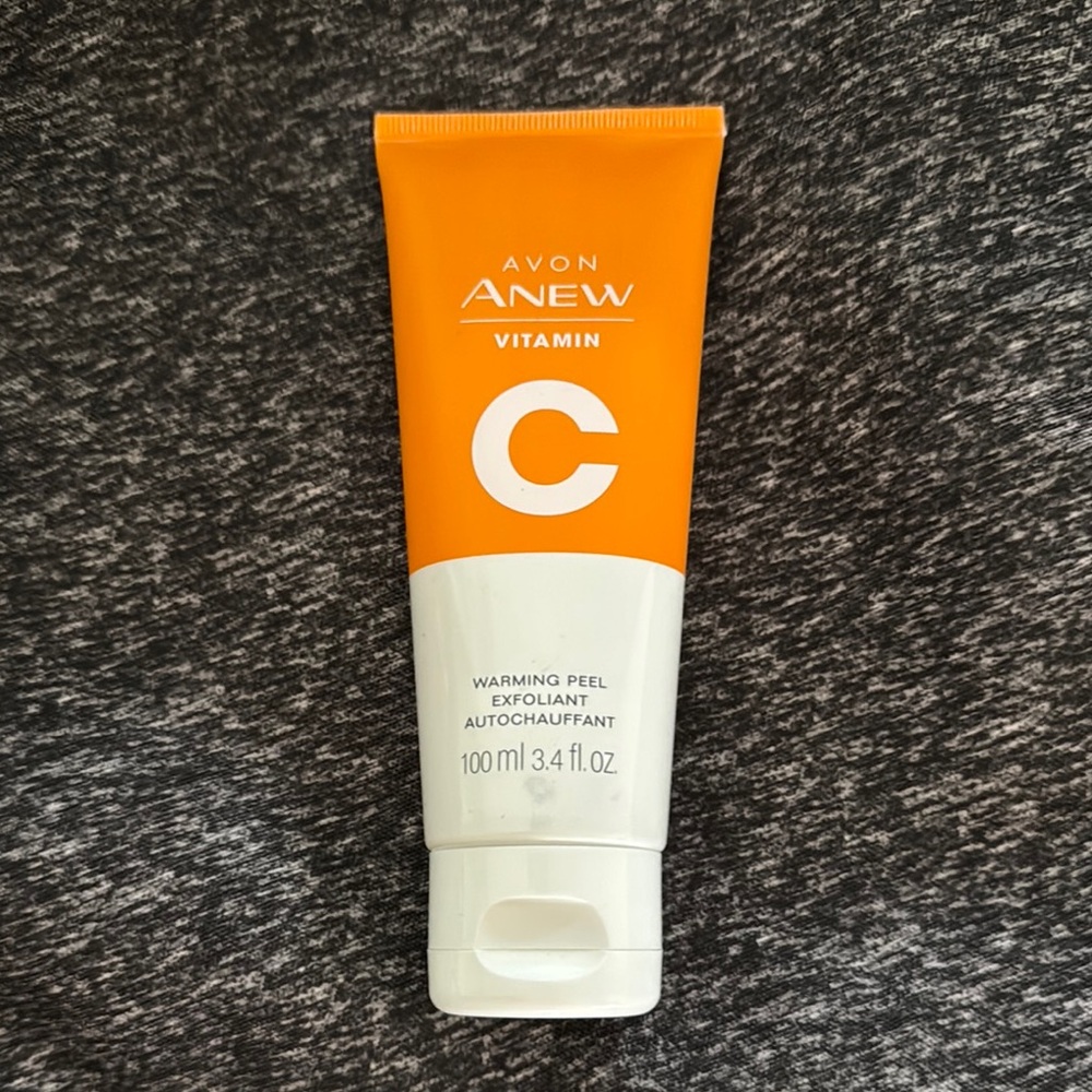 NEW * Avon Orange and White Cleanser Exfoliant